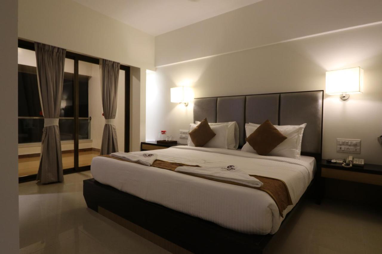 גאנפטיפול Abhishek Beach Resort And Spa מראה חיצוני תמונה