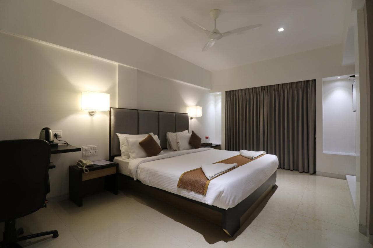 גאנפטיפול Abhishek Beach Resort And Spa מראה חיצוני תמונה